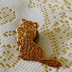 Enameled Pin Happy Squirrel Vintage 70's